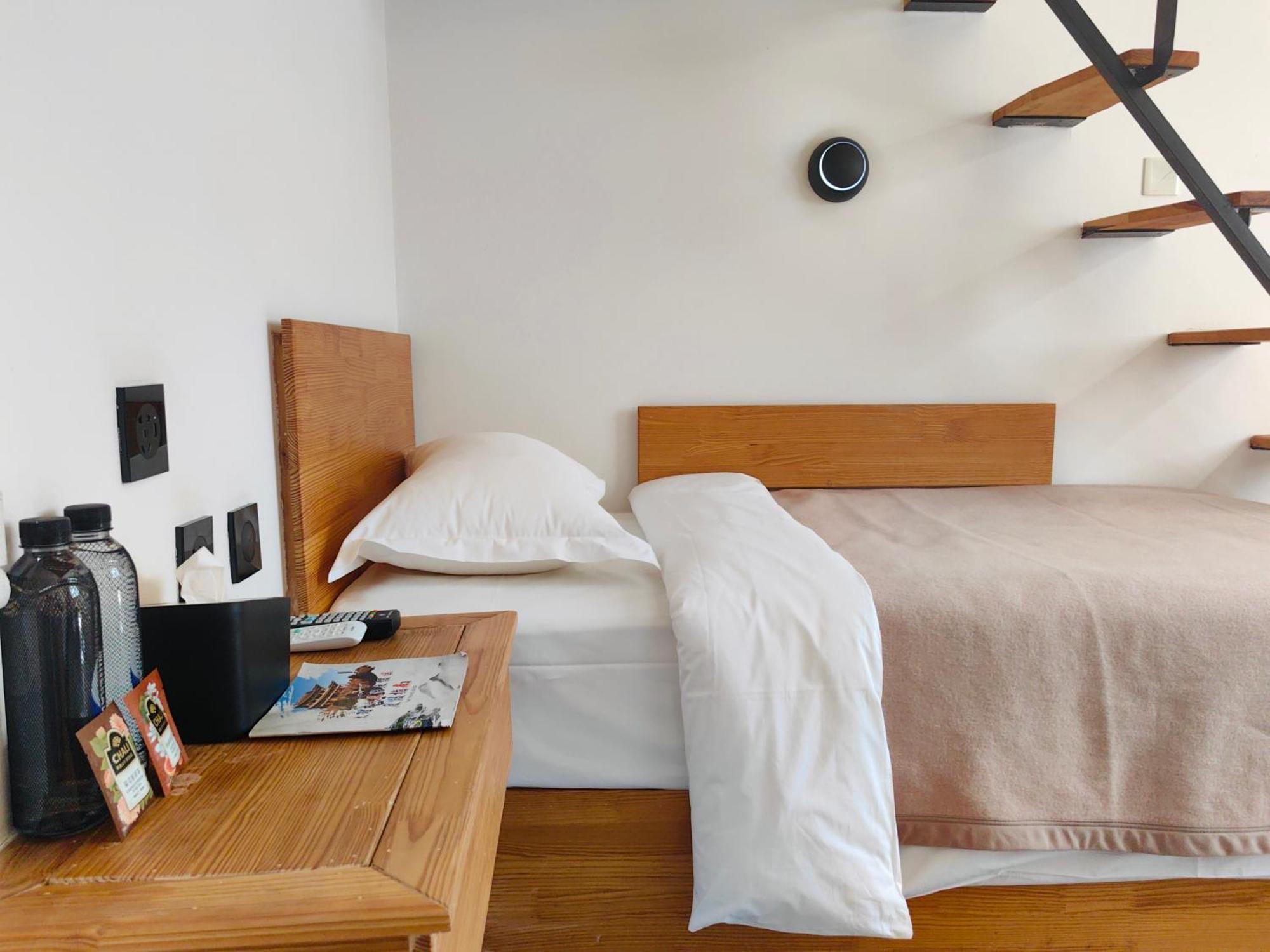 Dali Loft Travelling With Hostel Buitenkant foto
