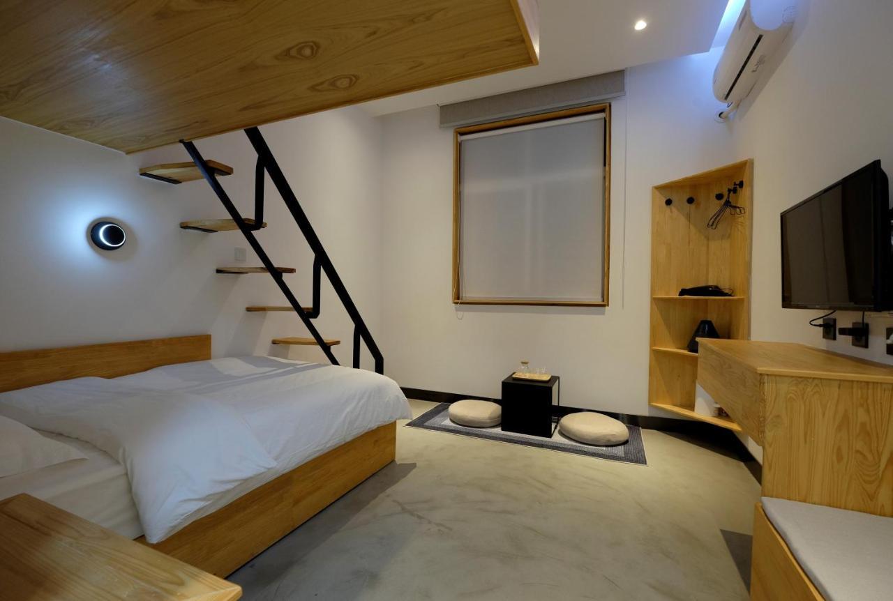 Dali Loft Travelling With Hostel Buitenkant foto