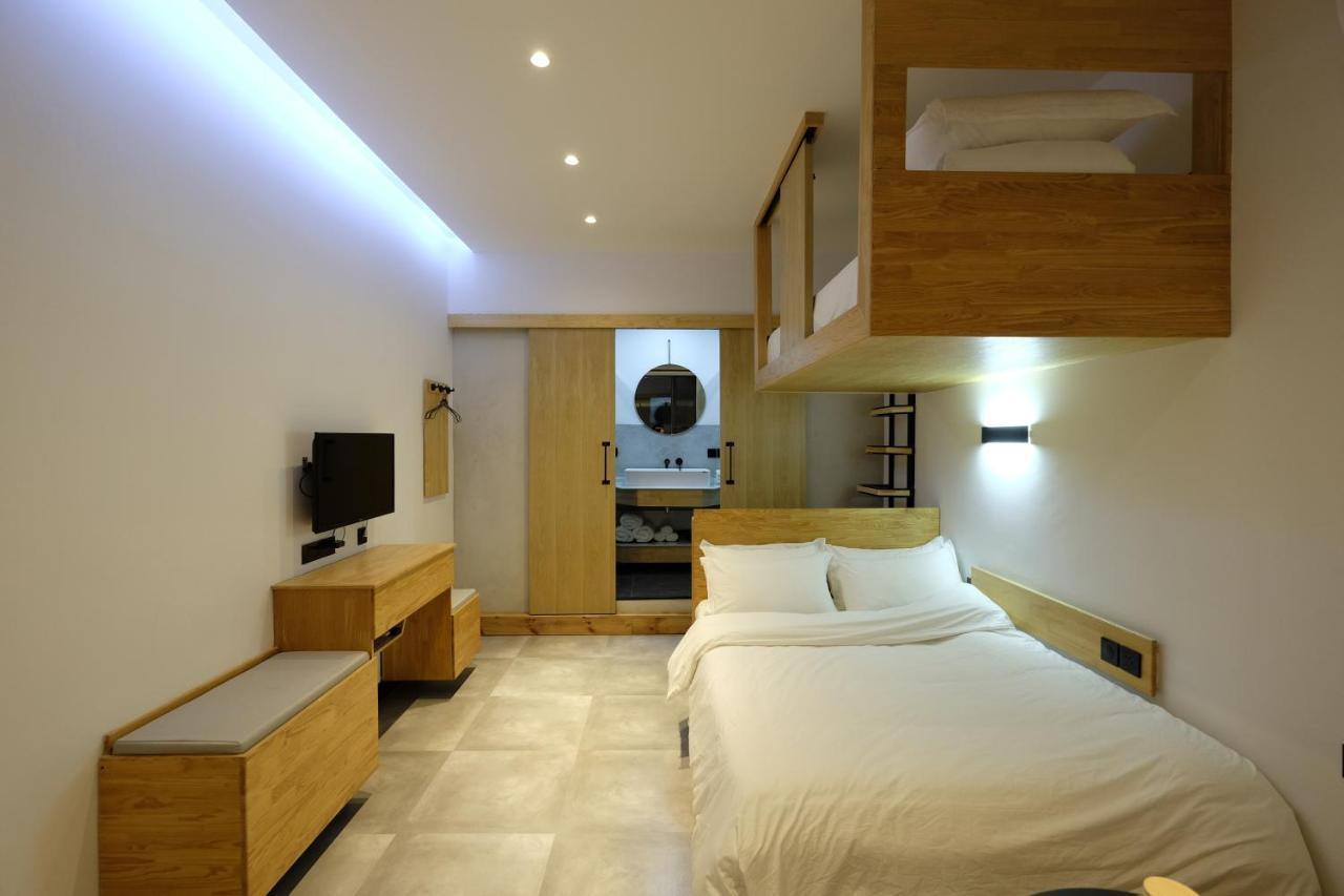 Dali Loft Travelling With Hostel Buitenkant foto
